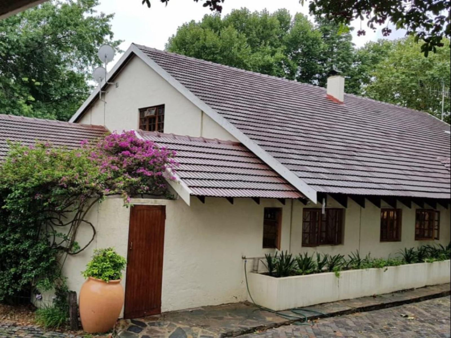 Dennis Road Guesthouse Lonehill Johannesburg Gauteng South Africa Building, Architecture, House