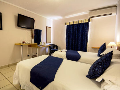 Standard Room @ Desert Palace Hotel & Casino Resort