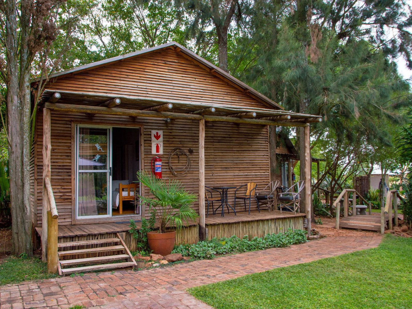 Destiny Inn Lodge, Executive Guest Room, Cabin, Building, Architecture