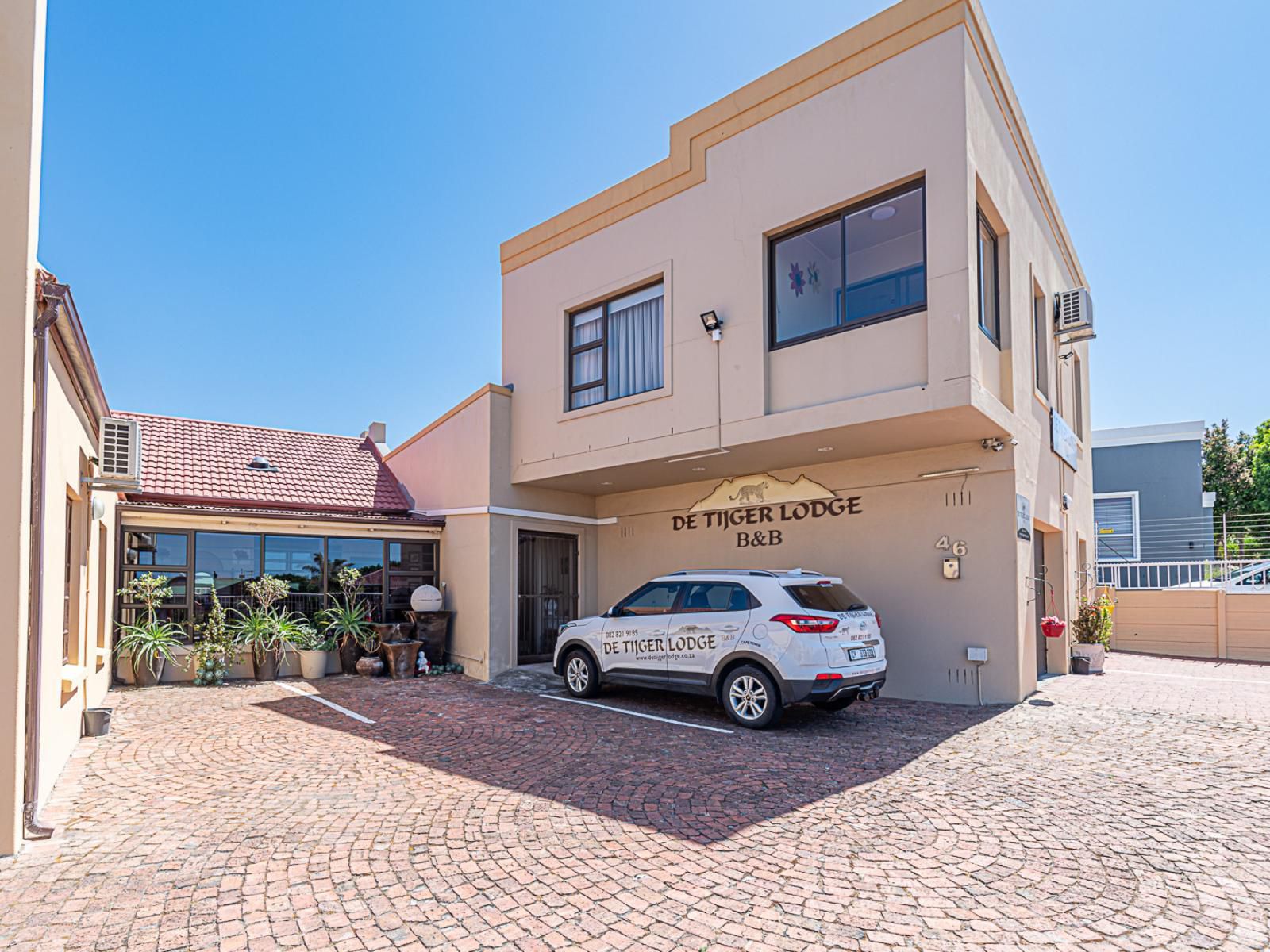 De Tijger Lodge De Tijger Cape Town Western Cape South Africa House, Building, Architecture, Palm Tree, Plant, Nature, Wood, Car, Vehicle