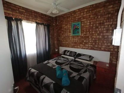 De Villa Resort Loskop Dam Mpumalanga South Africa Bedroom, Brick Texture, Texture