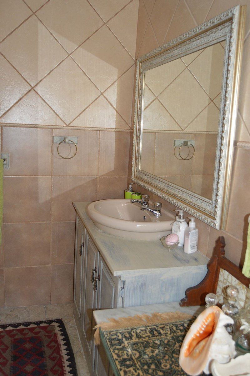 Die Kruik Clarens Free State South Africa Bathroom