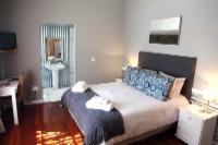 En-suite Room 01 @ Die Rooi Granaat