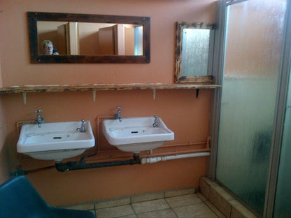 Dirkie Uys Backpackers Wentworth Durban Kwazulu Natal South Africa Bathroom
