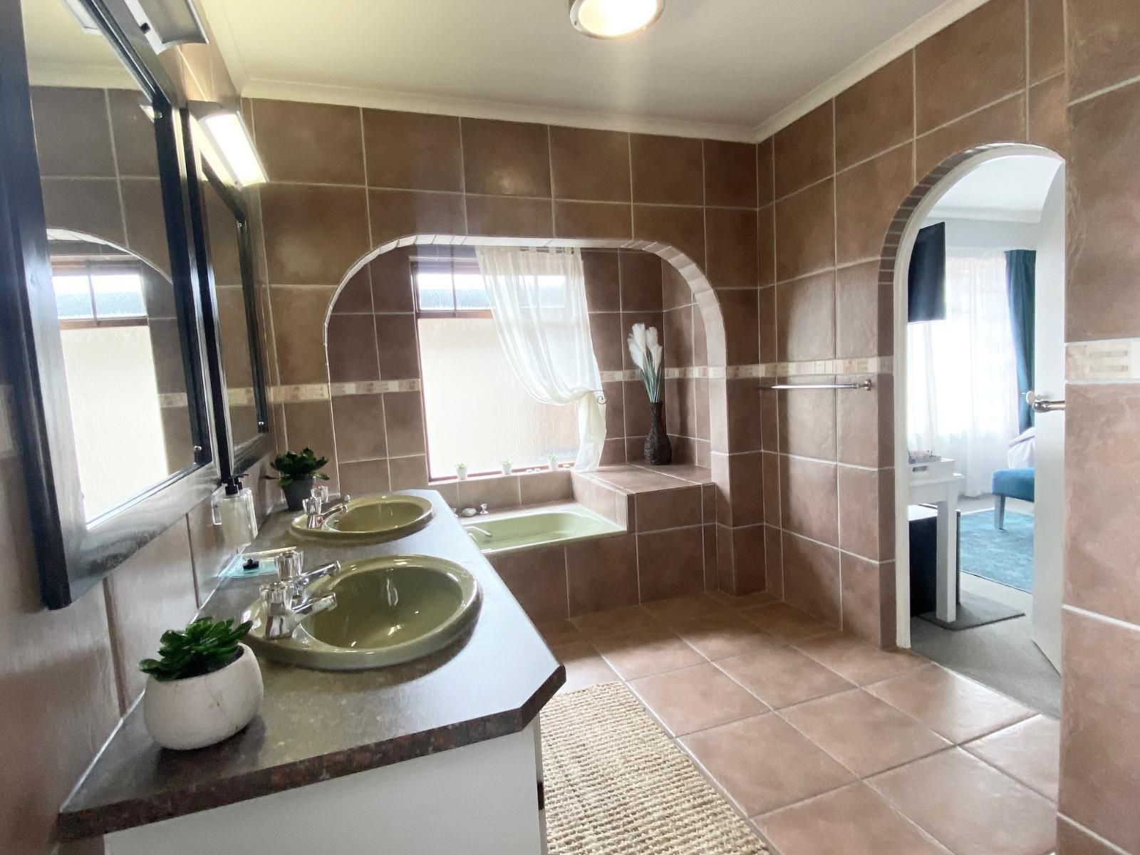 Dolphin Circle Bed And Breakfast Plett Central Plettenberg Bay Western Cape South Africa Bathroom