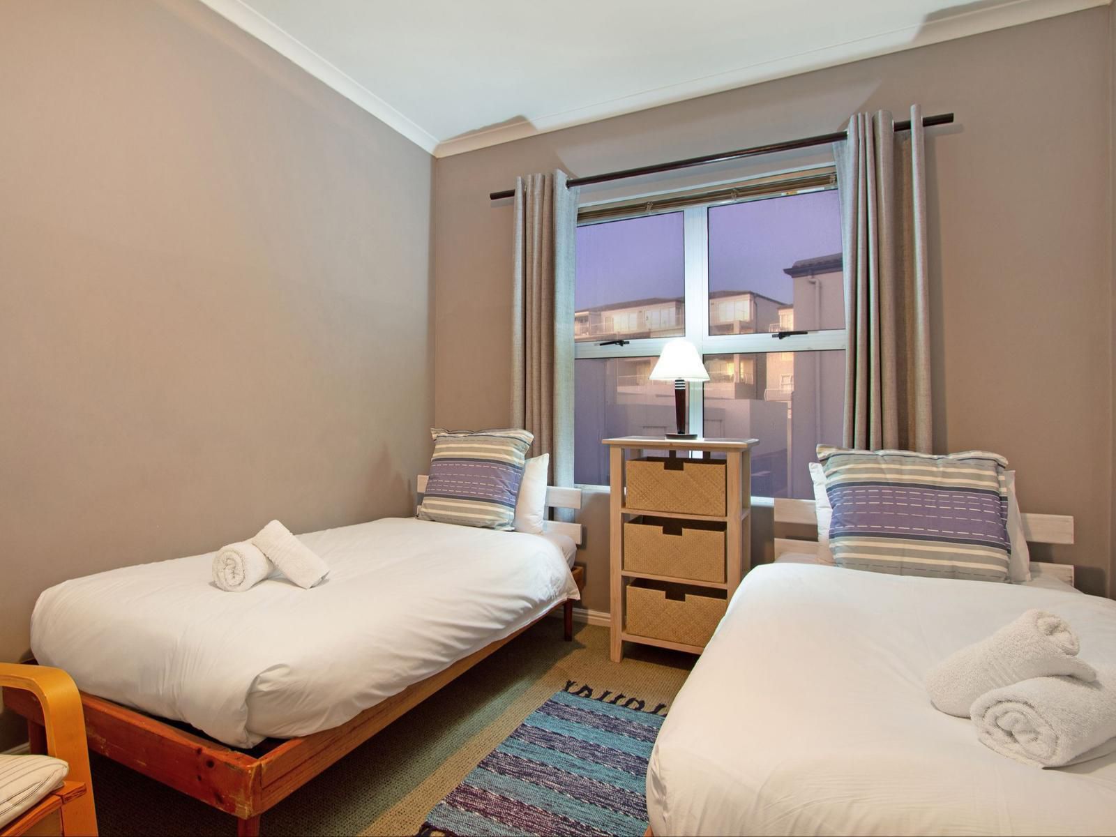 Dolphin Ridge 108 By Hostagents Bloubergstrand Blouberg Western Cape South Africa Bedroom