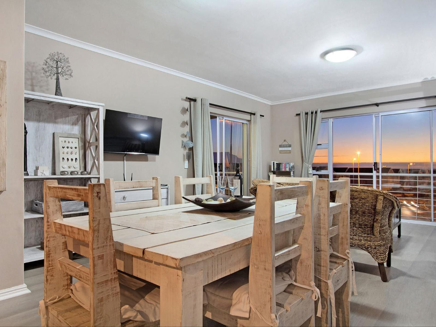 Dolphin Ridge 108 By Hostagents Bloubergstrand Blouberg Western Cape South Africa 