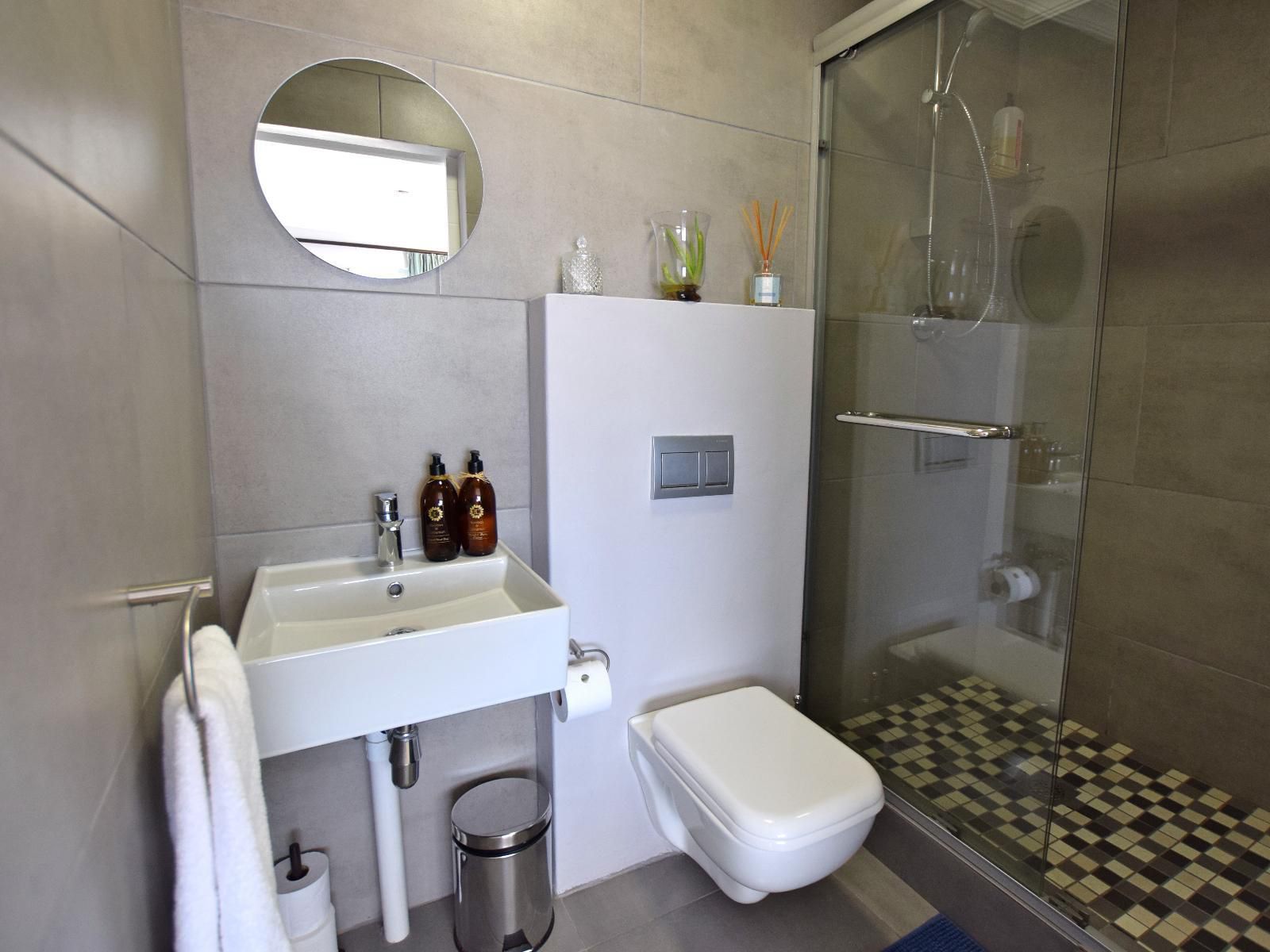 Dolphin Apartments Vermont Za Hermanus Western Cape South Africa Bathroom