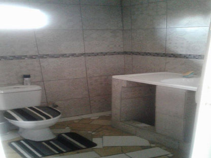 Don Picasso S Bandb Naturena Johannesburg Gauteng South Africa Unsaturated, Bathroom