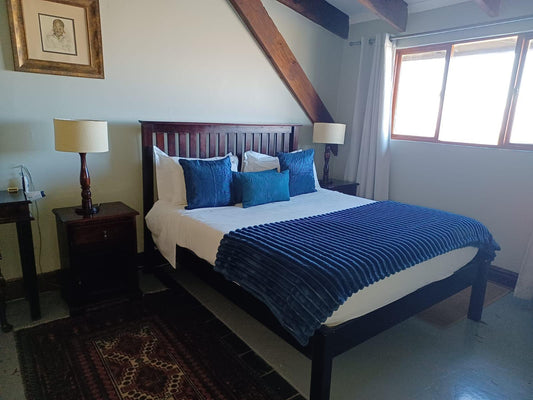 Room 2 Upstairs Double Room @ Drakensberg Mountain Retreat - Vergezient Lodge