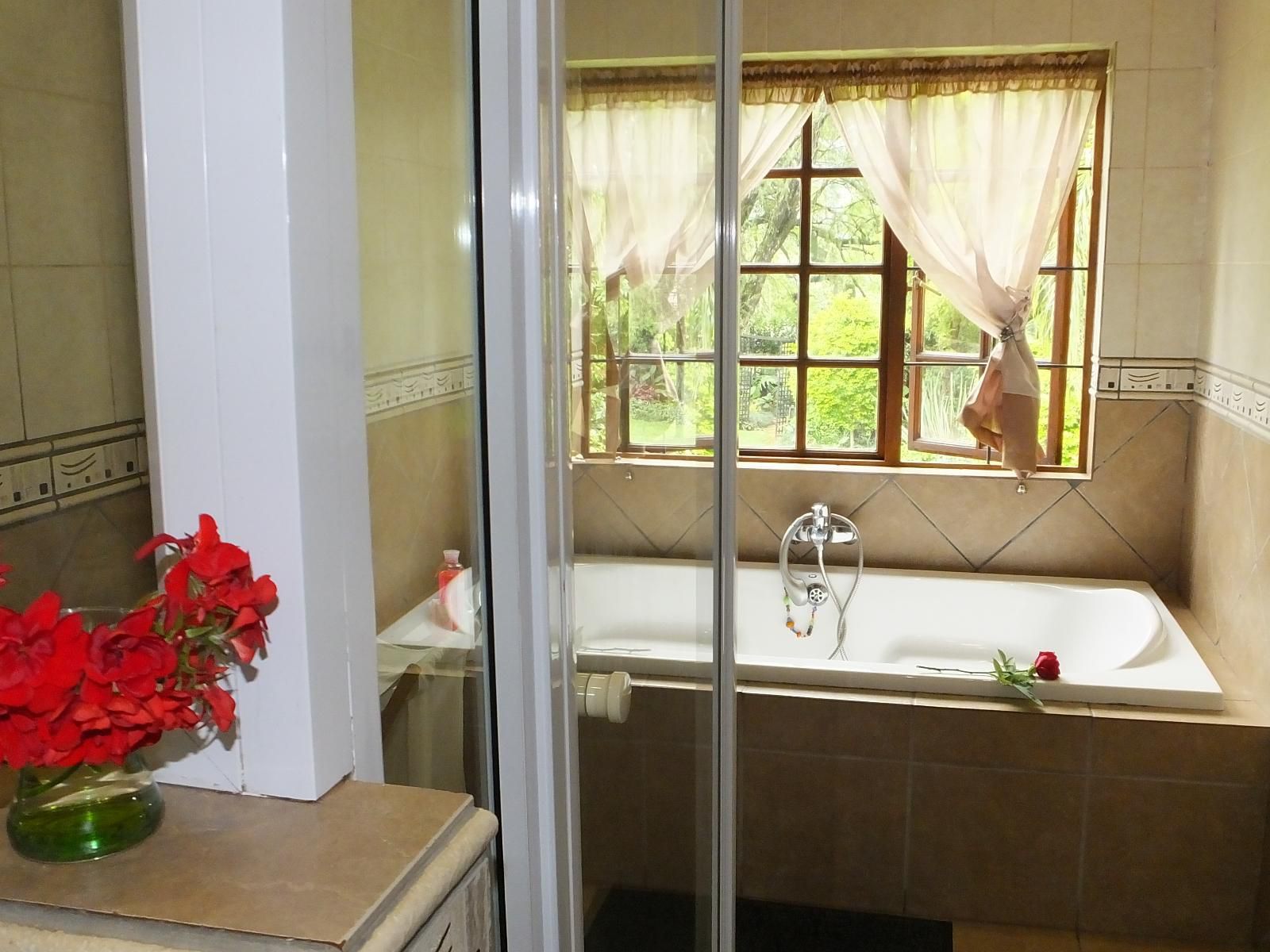 Dublin Guest Lodge Sabie Mpumalanga South Africa Rose, Flower, Plant, Nature, Bathroom