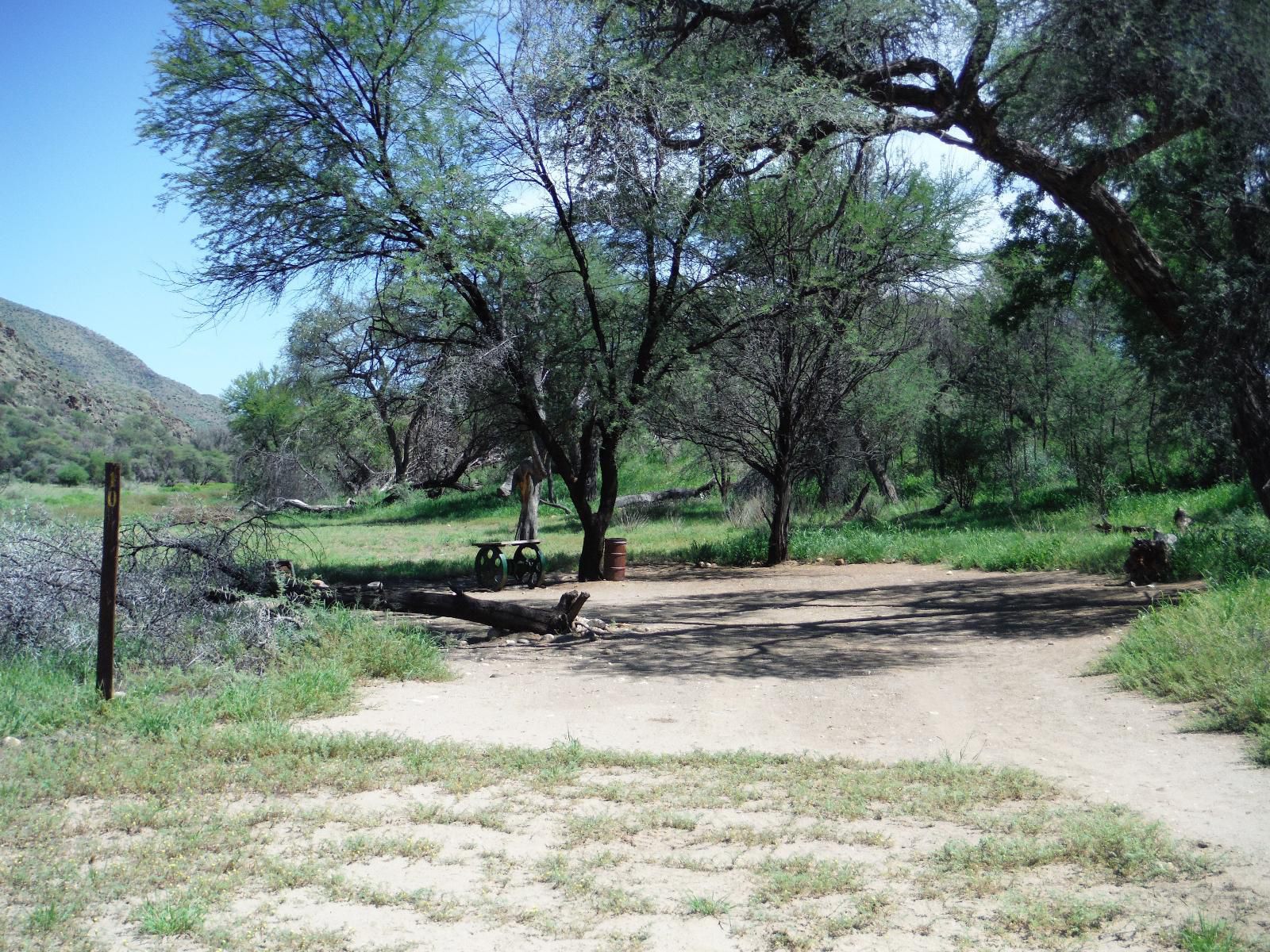 Duesternbrook Safari Guest Farm, Hippo Chalet one (dbl), Nature