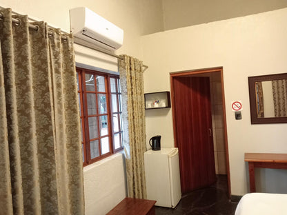 Standard King Room @ Duma Lodge