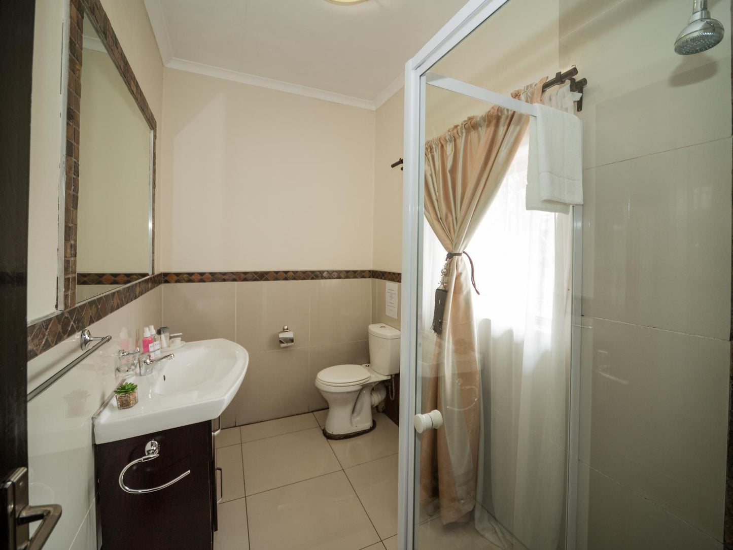 Dunwoodie Travel Lodge Waverley Pretoria Pretoria Tshwane Gauteng South Africa Sepia Tones, Bathroom