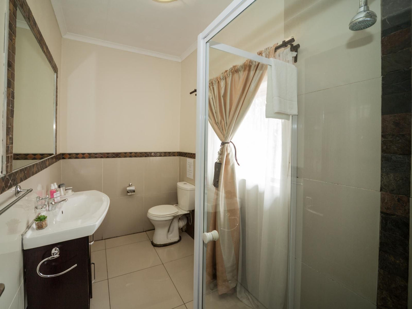 Dunwoodie Travel Lodge Waverley Pretoria Pretoria Tshwane Gauteng South Africa Sepia Tones, Bathroom