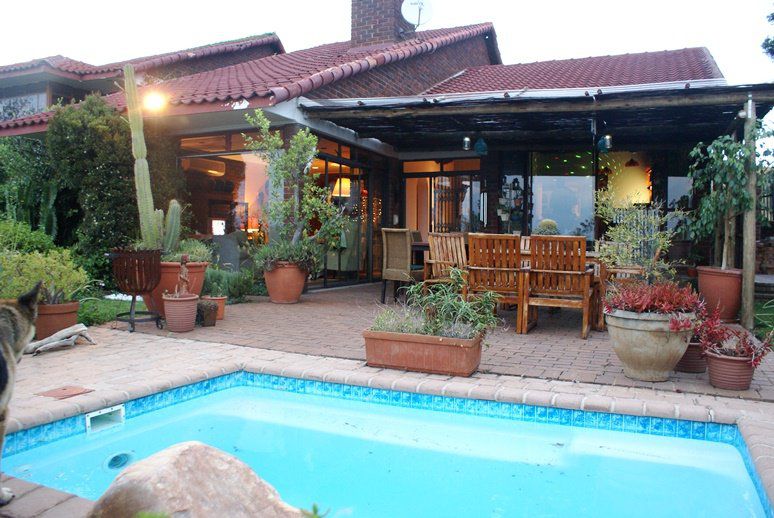Dusk Till Dawn Backpackers Kensington Johannesburg Gauteng South Africa House, Building, Architecture, Swimming Pool