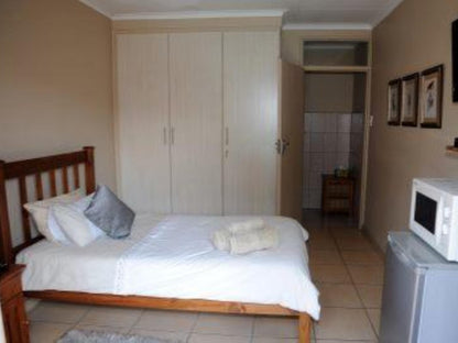 D Vine Guest House Secunda Mpumalanga South Africa 