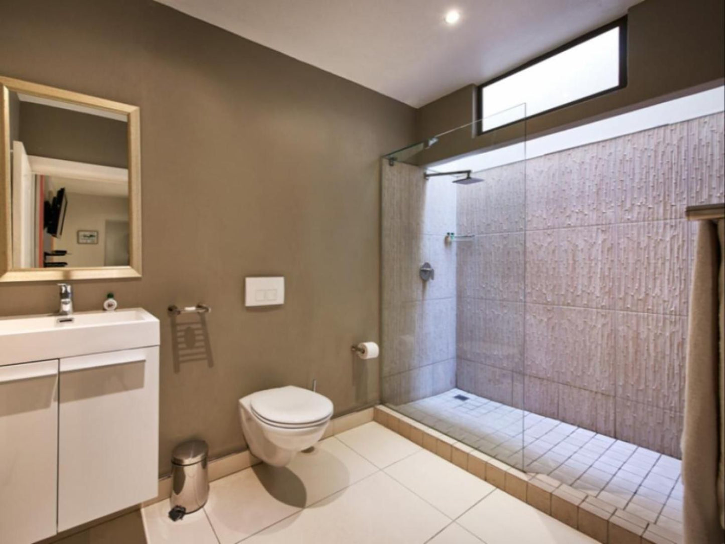 Dynasty Forest Sandown Accommodation Sandown Johannesburg Gauteng South Africa Bathroom