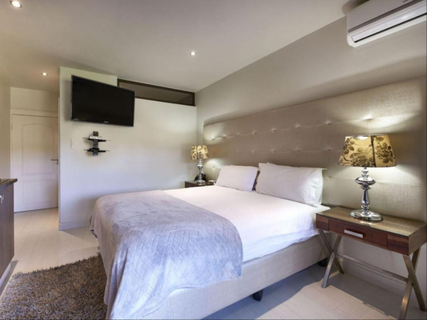 Economy Double Room @ Dynasty Forest Sandown Accommodation