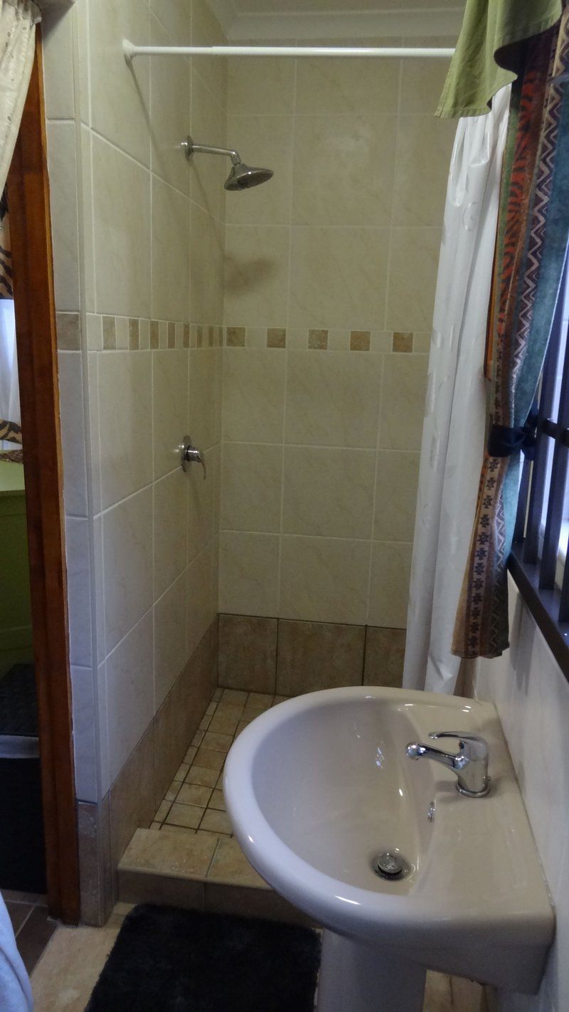 Eagle Hill Self Catering Yellowwood Park Durban Kwazulu Natal South Africa Bathroom