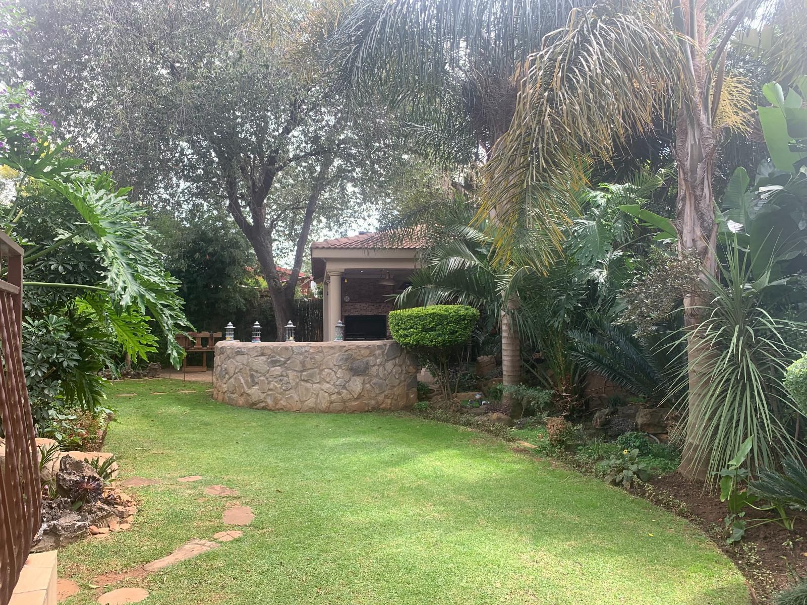 Eagle Rock Executive Guest House Kempton Park Johannesburg Gauteng South Africa House, Building, Architecture, Palm Tree, Plant, Nature, Wood, Garden