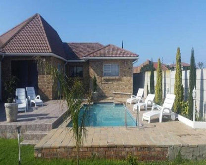 Ebenezer Guest House Bluewater Bay Port Elizabeth Eastern Cape South Africa House, Building, Architecture, Swimming Pool