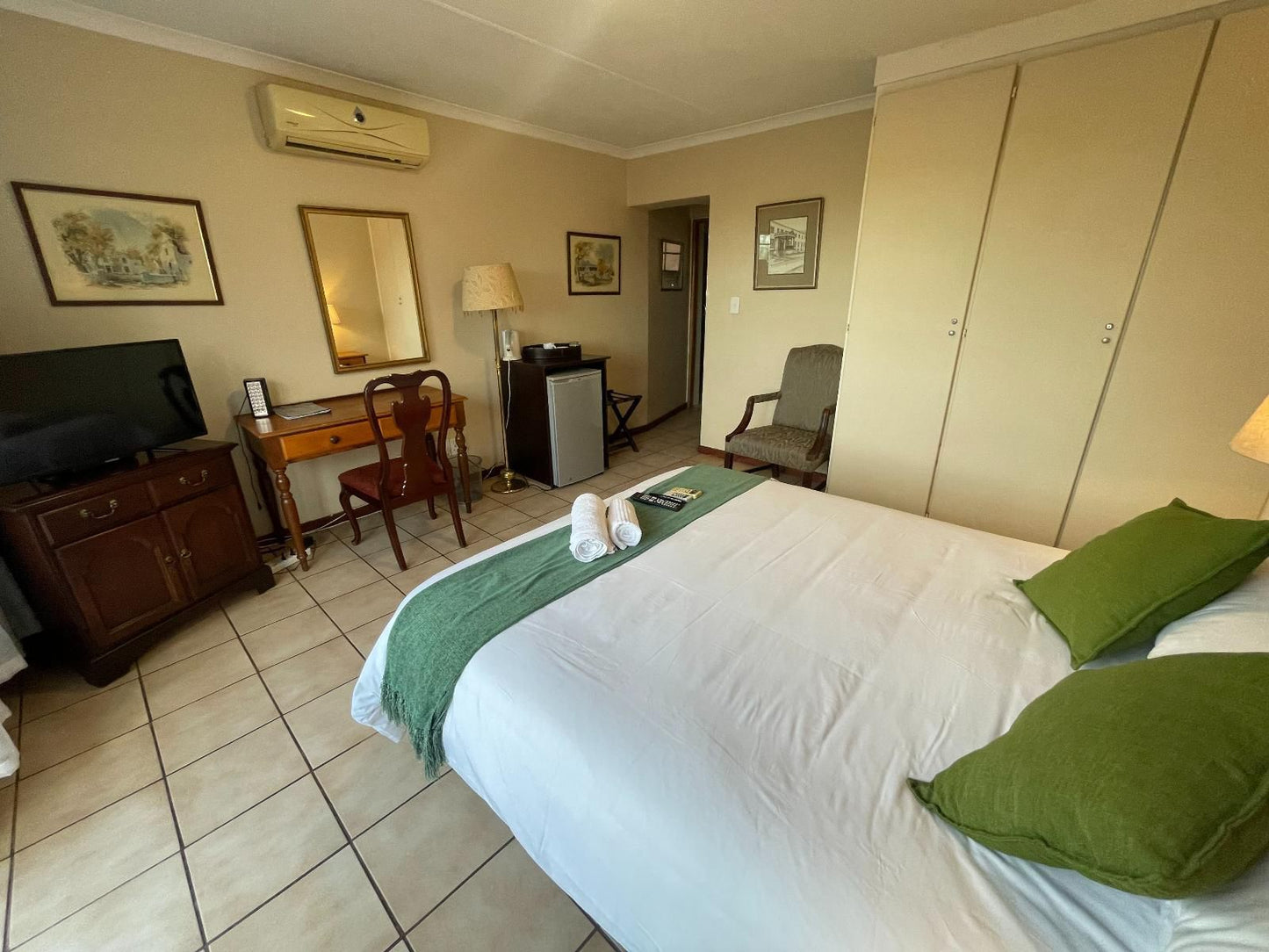 Edelweiss Corporate Guesthouse, Cape, Bedroom