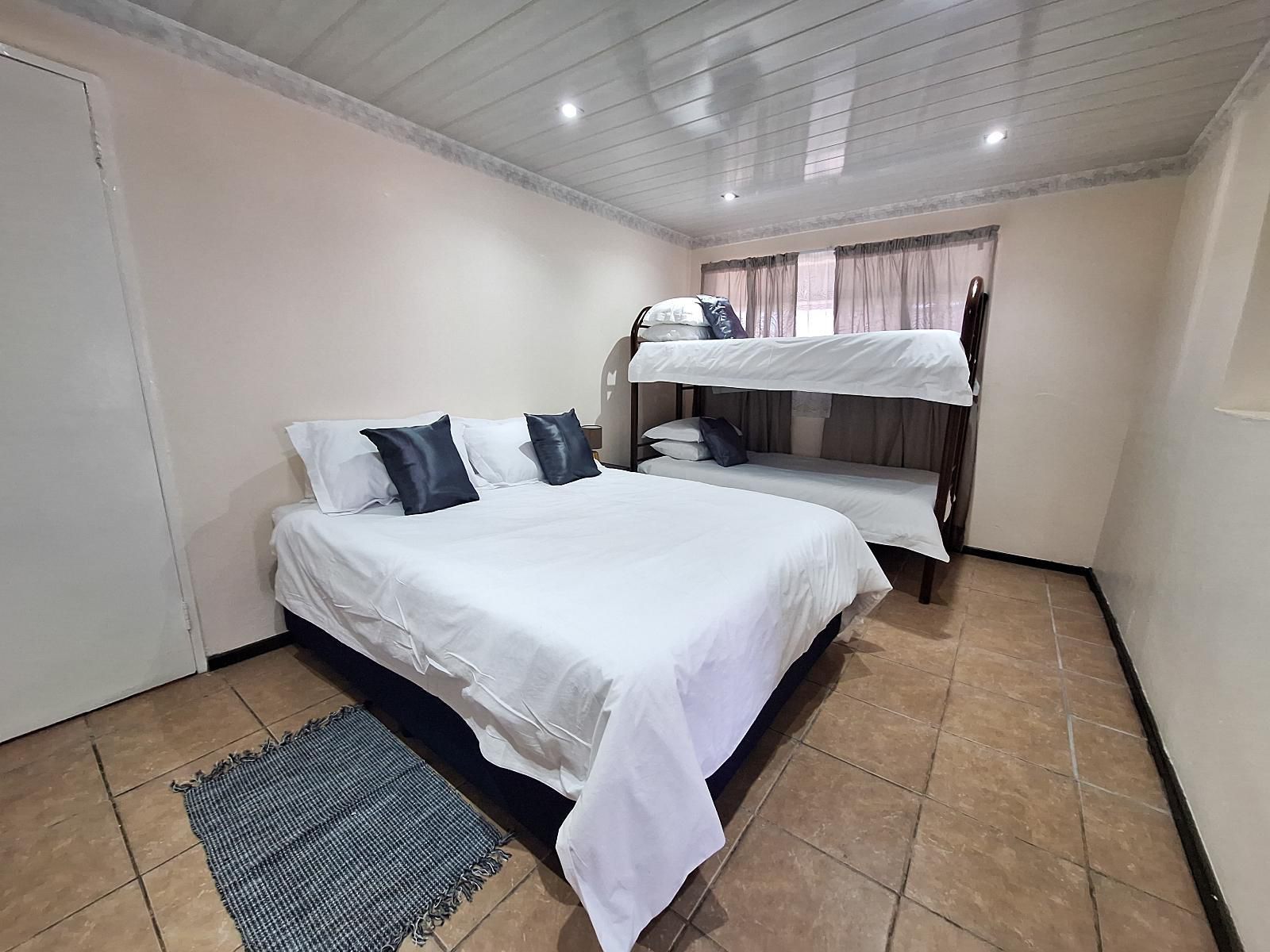 Eden Guest Farm, Comfort Double Room S4, Bedroom