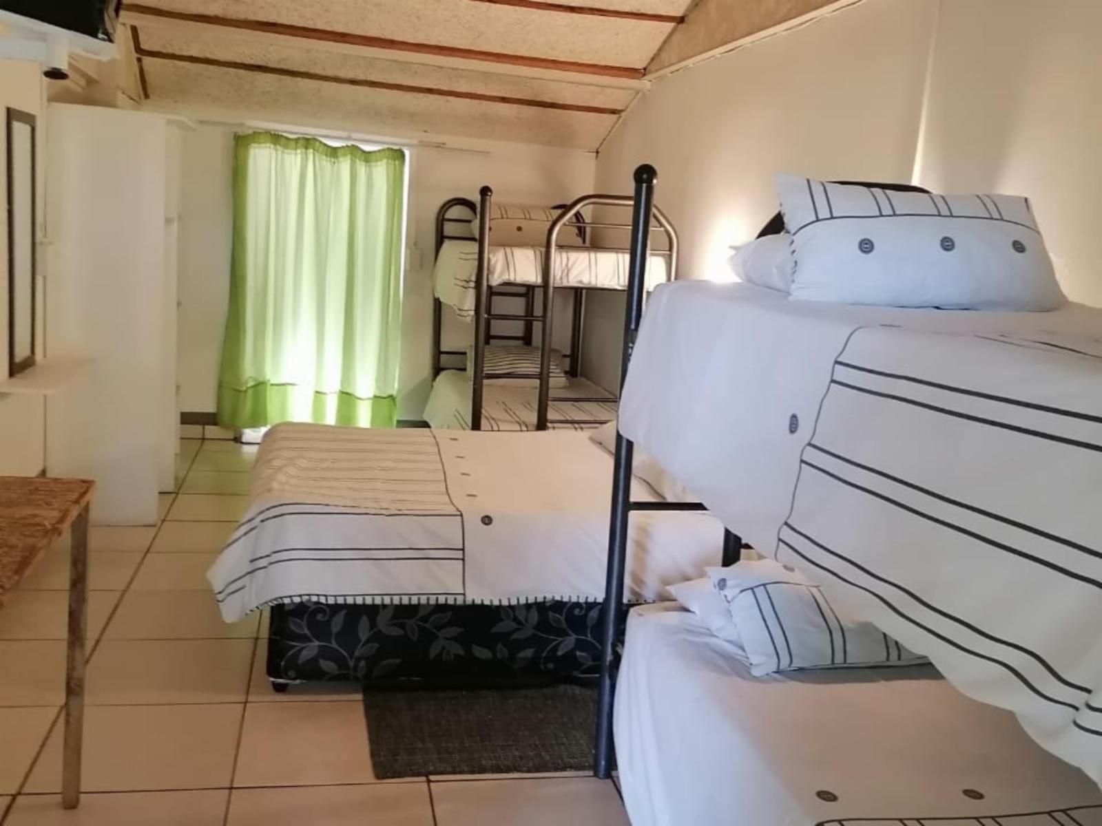 Eden Guest Farm, Standard Twin Room S5, Bedroom