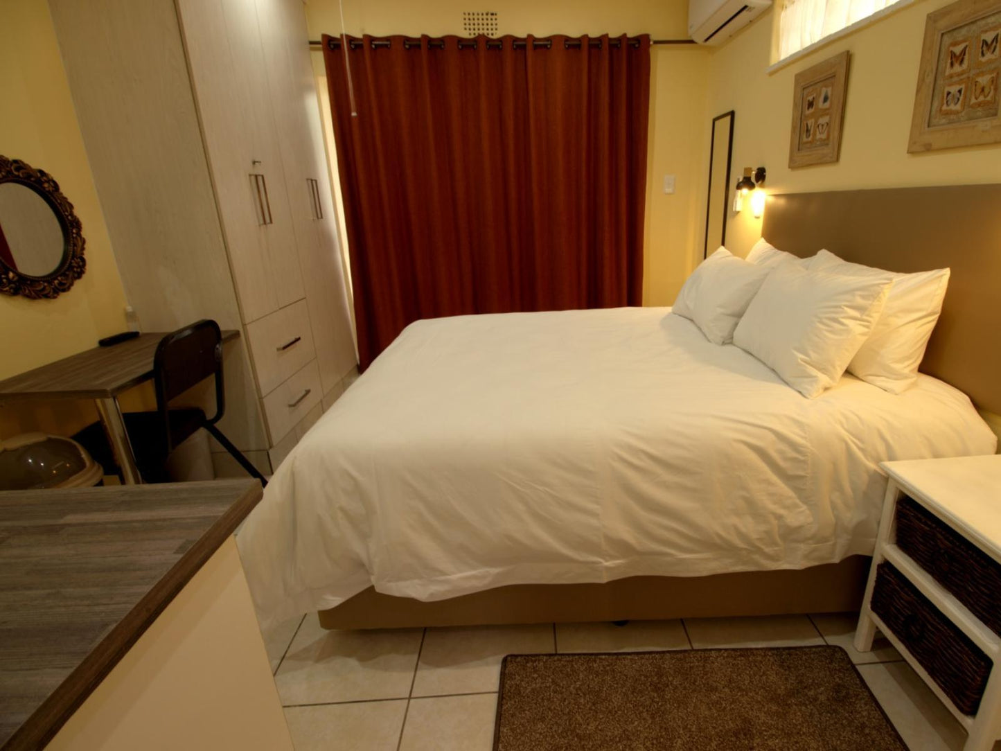 Classic Room Queen @ Edenvale Guest House