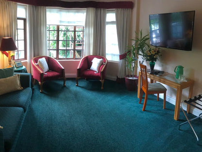 Edenwood House, Executive Room - Forest View Suite, Living Room