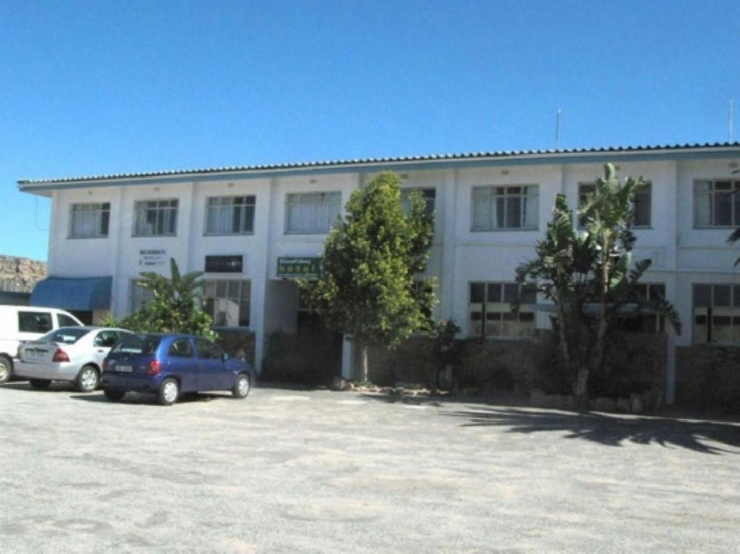 Elands Bay Hotel, Building, Architecture, House, Palm Tree, Plant, Nature, Wood, Window, Car, Vehicle