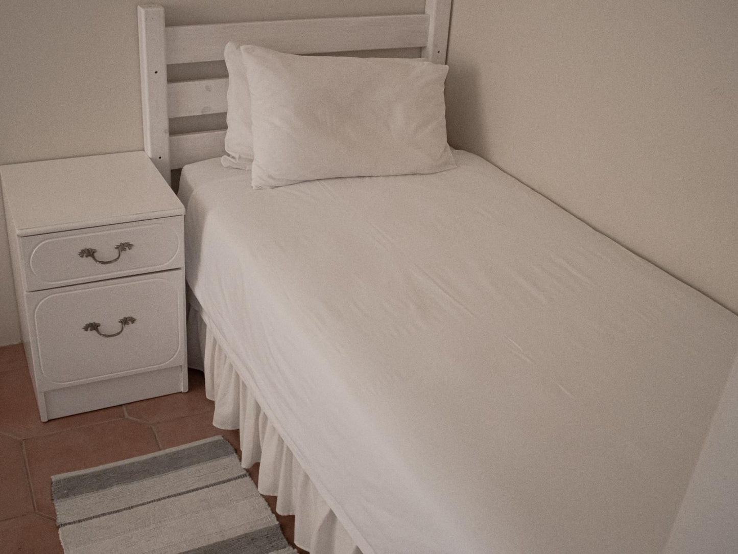 Elands Bay Hotel, Bunk-Bed Backpacker, Sepia Tones, Bedroom