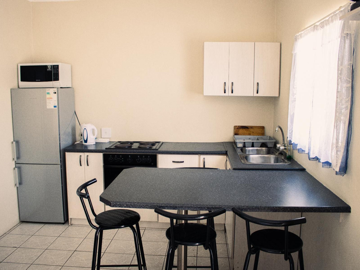 Elands Bay Hotel, Camping, Kitchen