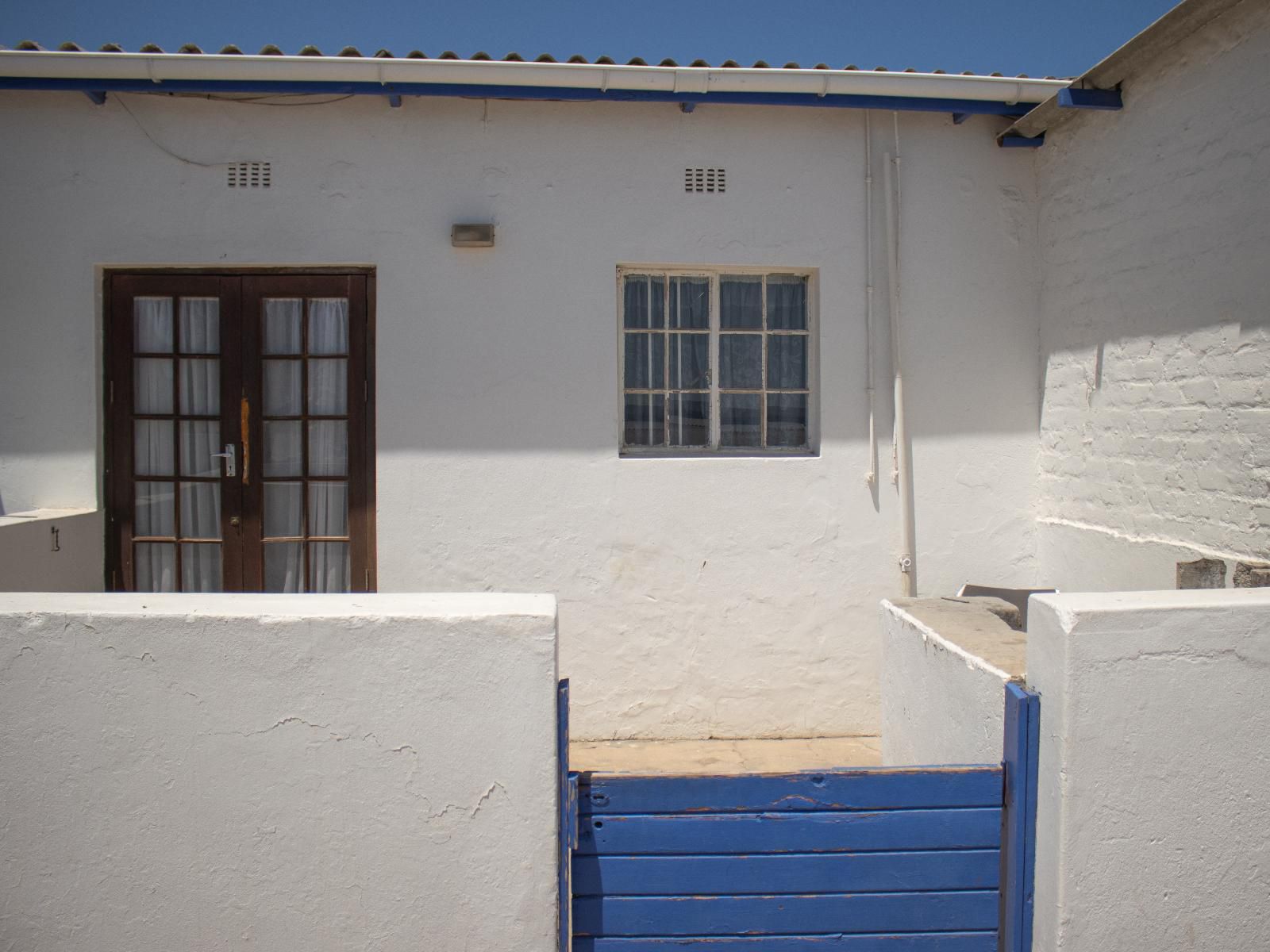 Elands Bay Hotel, Seafacing Presidential Suite, Building, Architecture, House