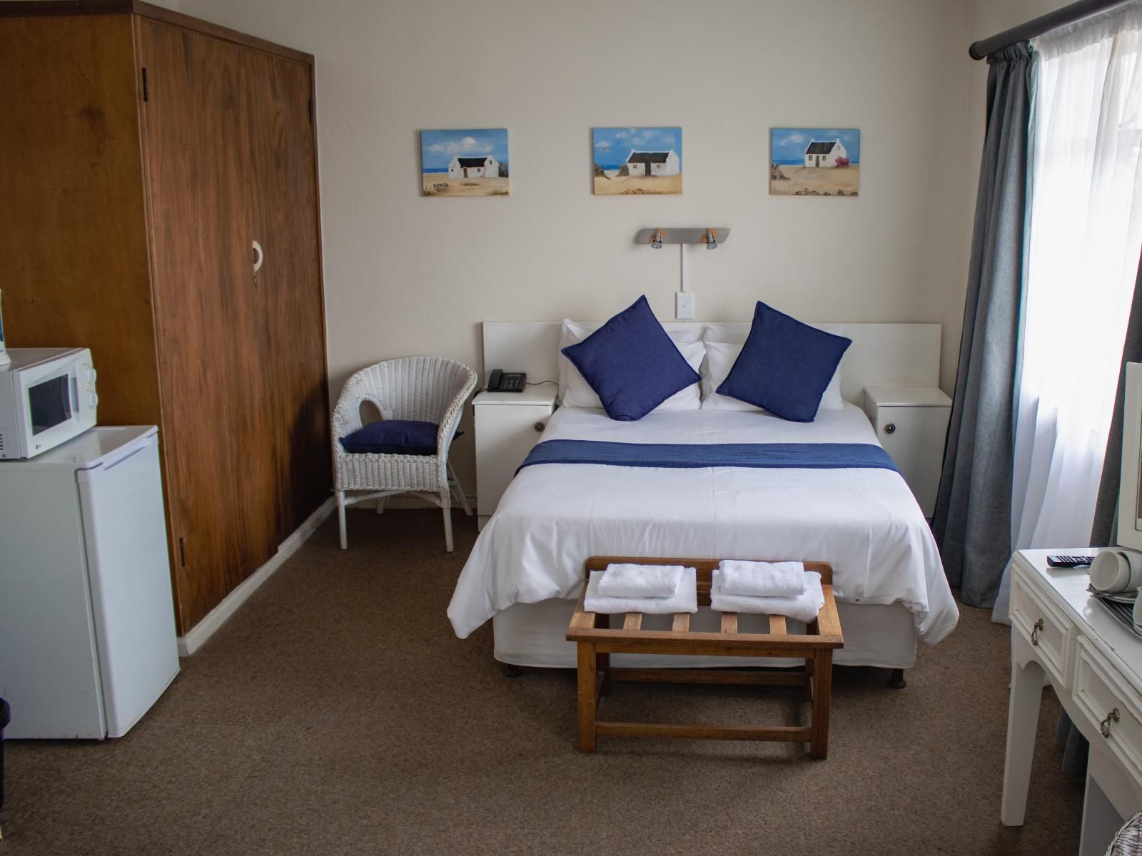 Elands Bay Hotel, Self-Catering, Bedroom