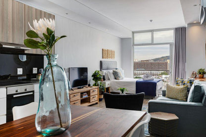 Elegant Modern Apartment Near Table Mountain Cape Town City Centre Cape Town Western Cape South Africa Unsaturated, Living Room