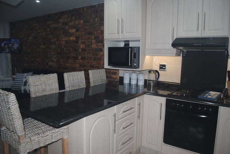 11 Coral Sands Scottburgh Kwazulu Natal South Africa Unsaturated, Kitchen