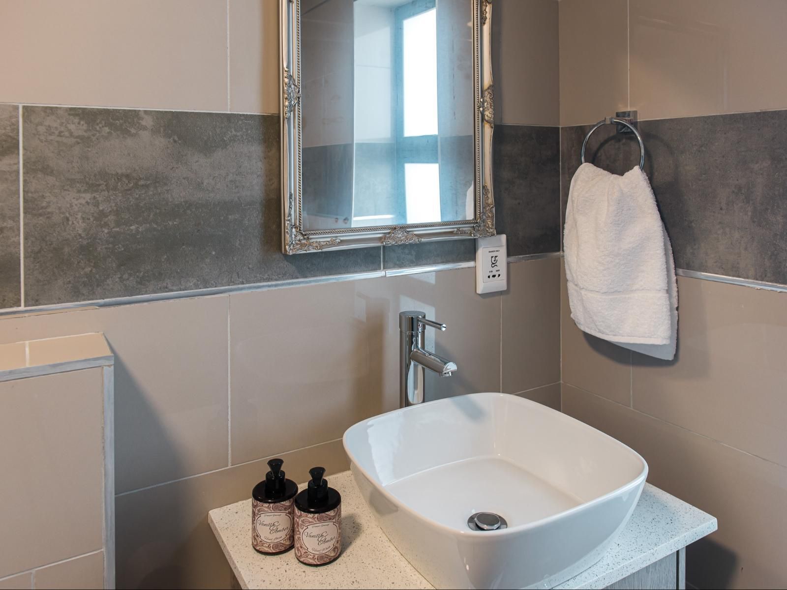 Elizabeth House Sandbaai Hermanus Western Cape South Africa Bathroom