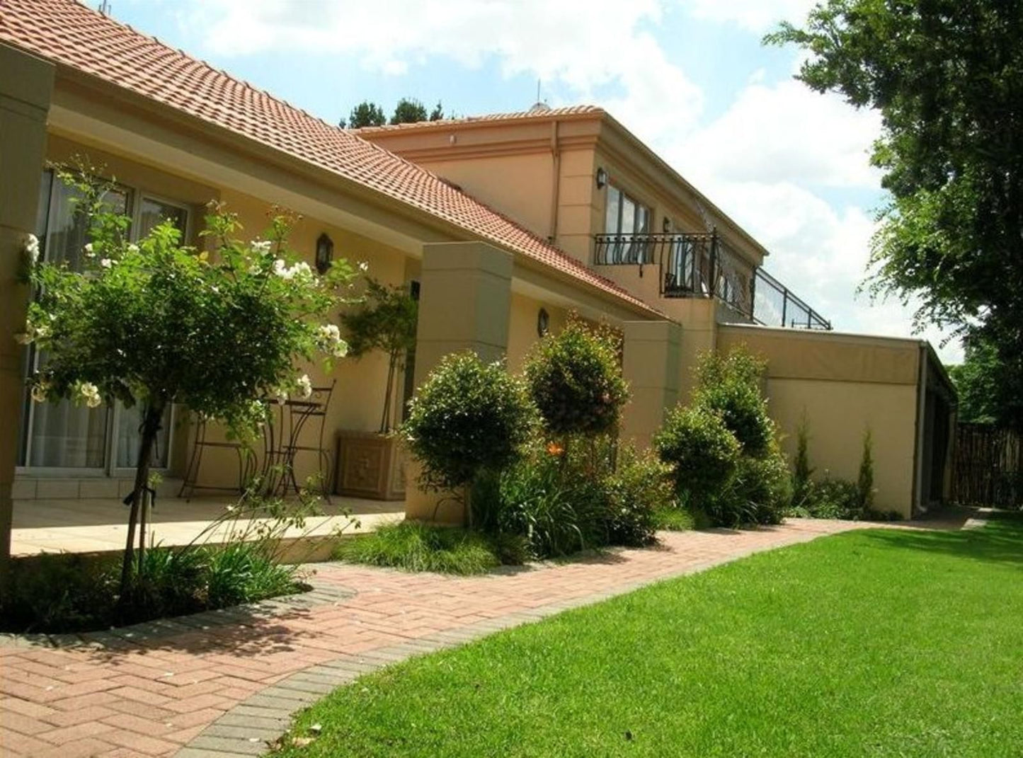 Elizabeth Lodge Boksburg Johannesburg Gauteng South Africa House, Building, Architecture, Palm Tree, Plant, Nature, Wood