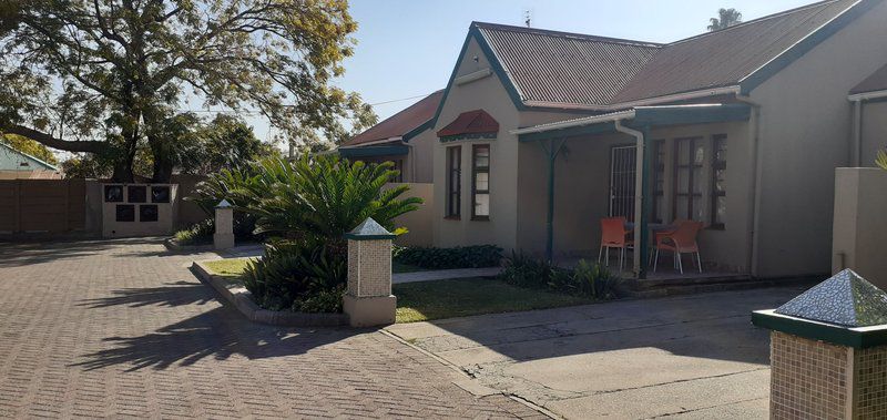 El Shaddai Lodge King Williams Town Eastern Cape South Africa House, Building, Architecture, Palm Tree, Plant, Nature, Wood