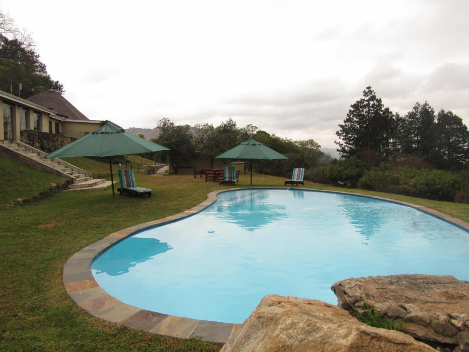 Emafini Country Lodge, Swimming Pool