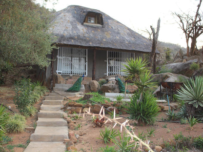 Bush Hut @ Emahlathini Farm Lodge