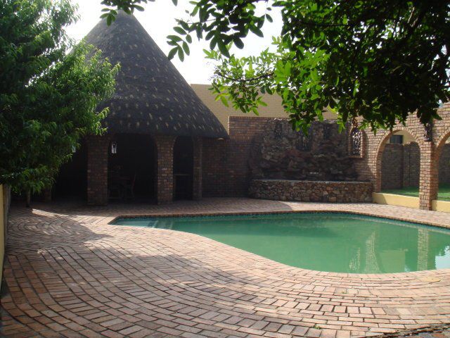 Emalahleni Castle Witbank Emalahleni Mpumalanga South Africa House, Building, Architecture, Swimming Pool
