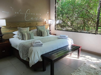 Romantic Deluxe Suite @ Emdoneni Lodge