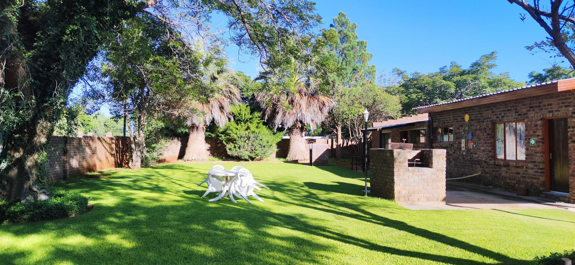 Emthanjeni Lodge De Aar Northern Cape South Africa Complementary Colors, House, Building, Architecture, Plant, Nature, Garden