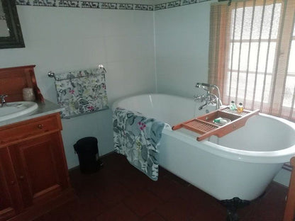 Erin Guest House And Bandb Bergville Kwazulu Natal South Africa Bathroom, Swimming Pool