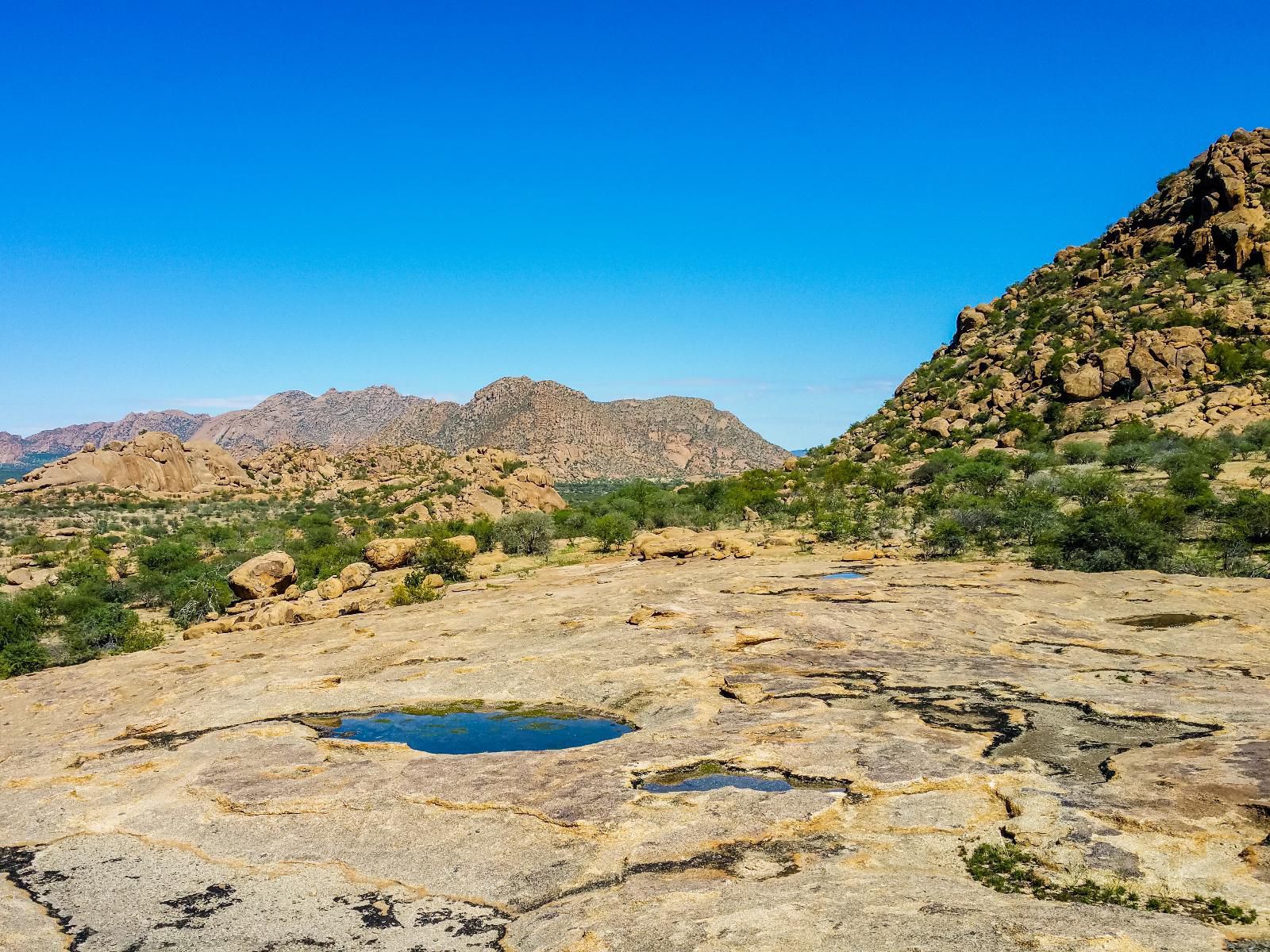 Erongo Rocks - Farmhouse & Camping, Colorful, Nature