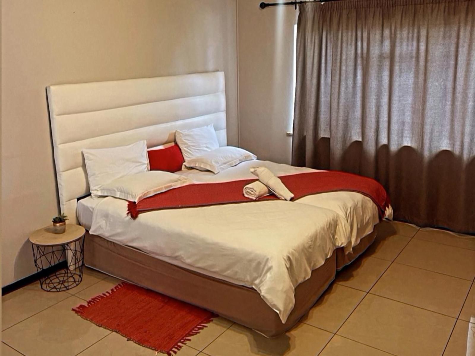 Ethithiya Boutique Guesthouse, Comfort Queen Room with Bath and Shower, Bedroom