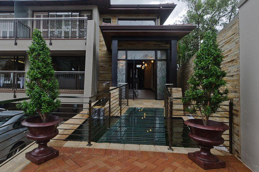 Executive Suites 555 Morningside Durban Kwazulu Natal South Africa House, Building, Architecture, Garden, Nature, Plant, Swimming Pool